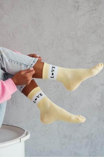 Chaussettes BaÀełniane Féminin LOVE couleur jaune