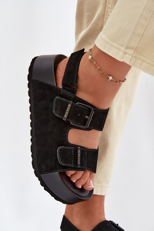 Sandales en daim avec une plateforme Big Star TT274237 couleur noire