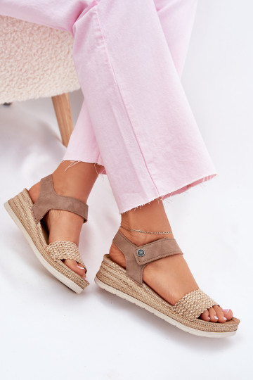 Sandales pour femmes avec une plateforme Inblu RV000014 beige