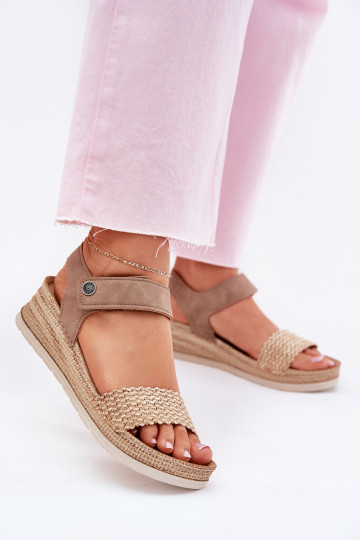 Sandales pour femmes avec une plateforme Inblu RV000014 beige 2