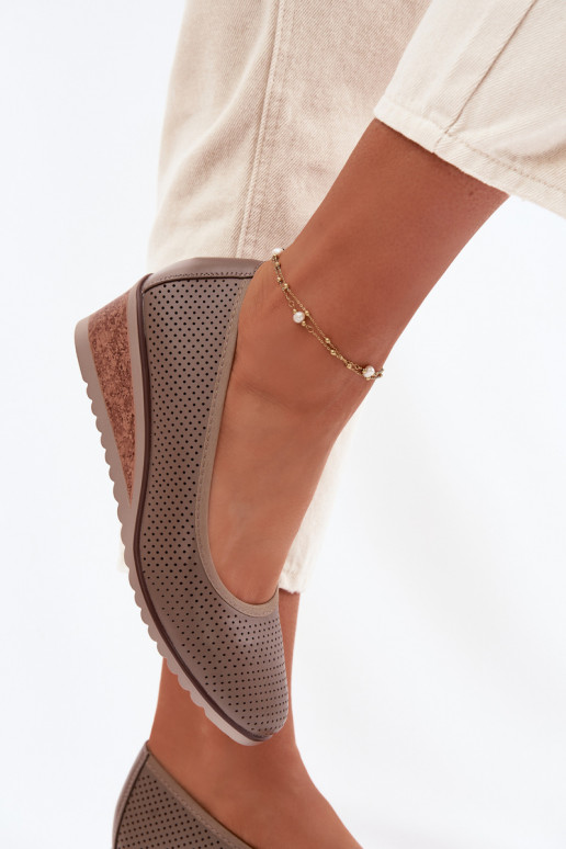 chaussures Féminin avec une plateforme Vinceza 58629 beige