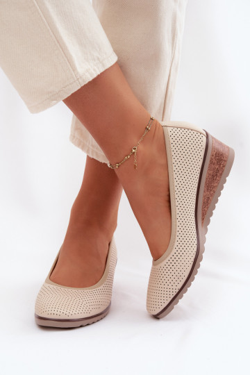 chaussures Féminin avec une plateforme Vinceza 58629 couleur ivoire