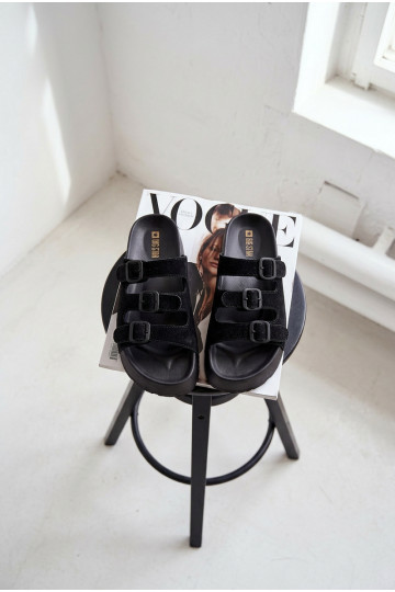 Chaussons femmes avec plateforme et lanières Big Star TT274531 couleur noire