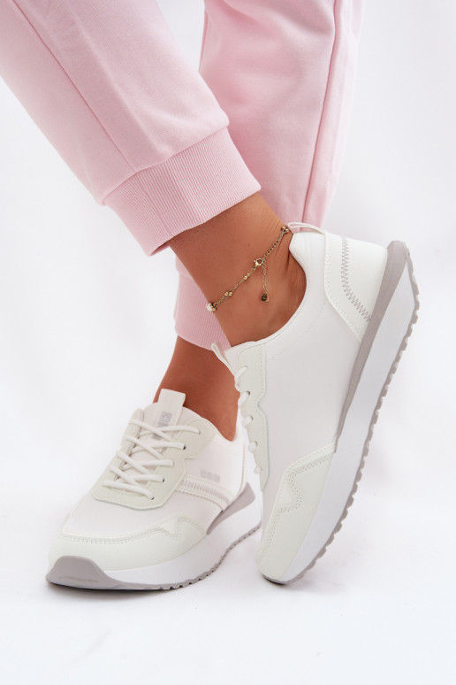 Chaussures modèle baskets Féminin avec une plateforme Big Star TT274279 couleur blanche