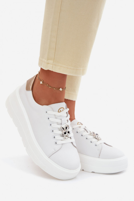Peau Chaussures modèle baskets Féminin avec une plateformePrzypinką Vinceza 39973 couleur blanche