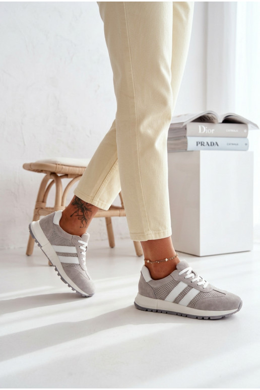 Baskets pour femmes en daim couleur grise