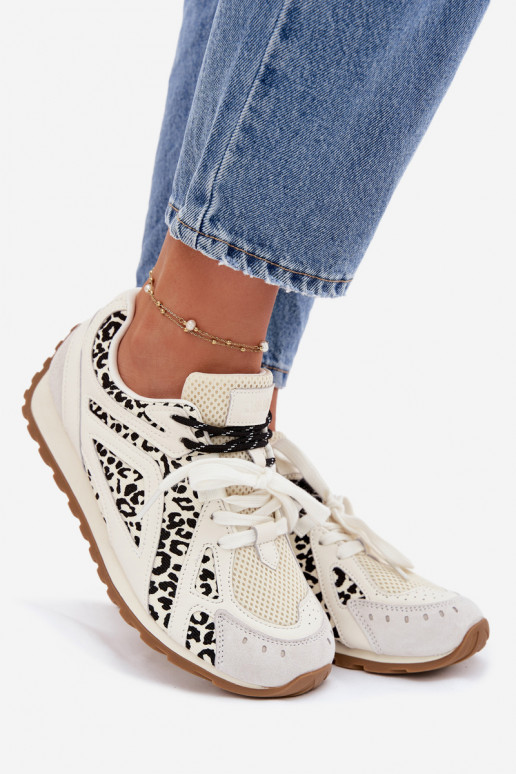 Peau en daim Chaussures modèle baskets Féminin Big Star TT274548 couleur blanche