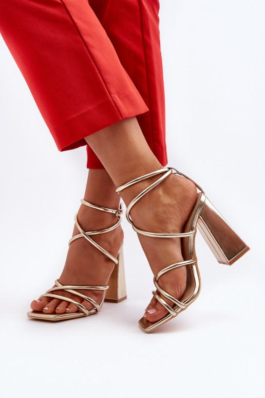À la mode Sandales à talons hauts couleur dorée Josette
