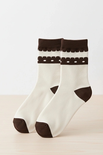 Chaussettes chaudes beiges avec un accent marron Sella