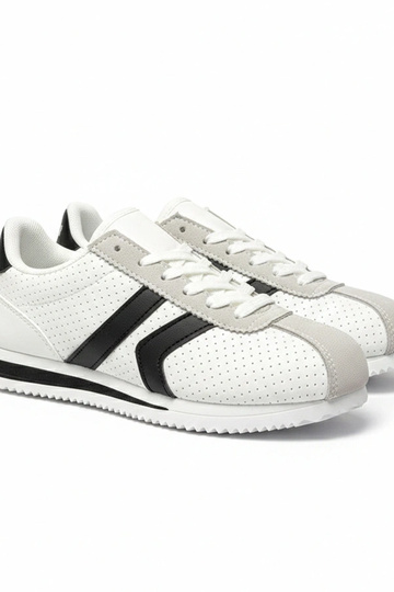 Baskets sportives bicolores...