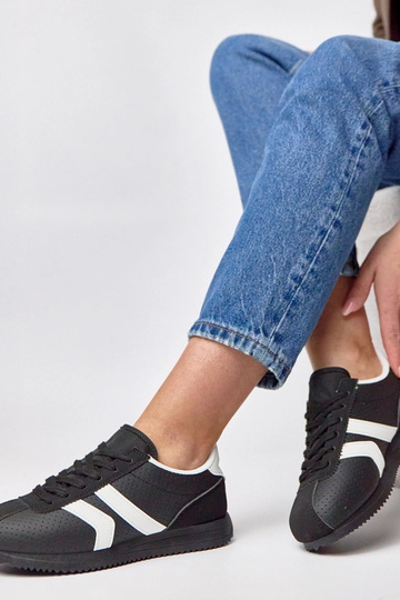 Baskets sportives noires Camille 2