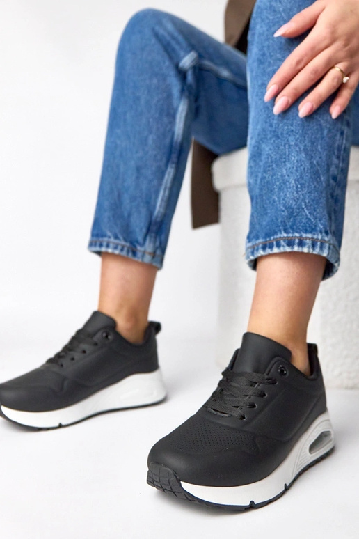 Baskets noires à semelle épaisse Sylvie