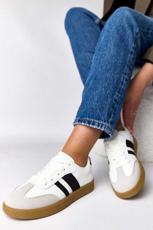 Baskets quotidiennes blanches à...