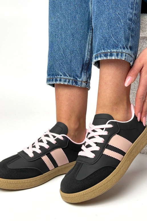 Baskets quotidiennes noires et roses...