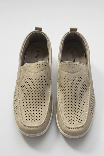 Mocassins perforés sable pour hommes Finn 2