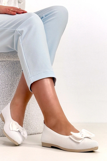 Ballerines en vison blanches avec lacets Serenity