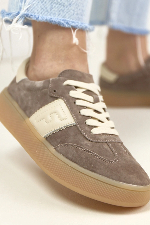 Baskets en cuir marron foncé avec...