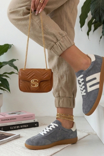 Baskets en cuir gris Filippo