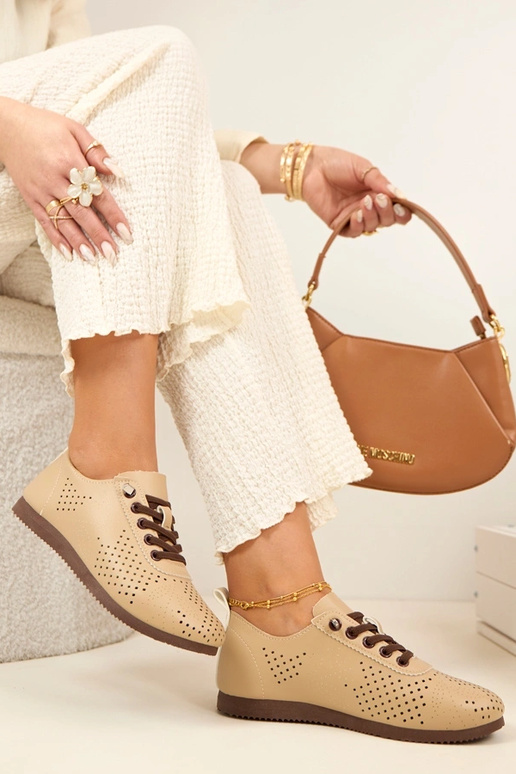 Baskets de basketball ajourées...