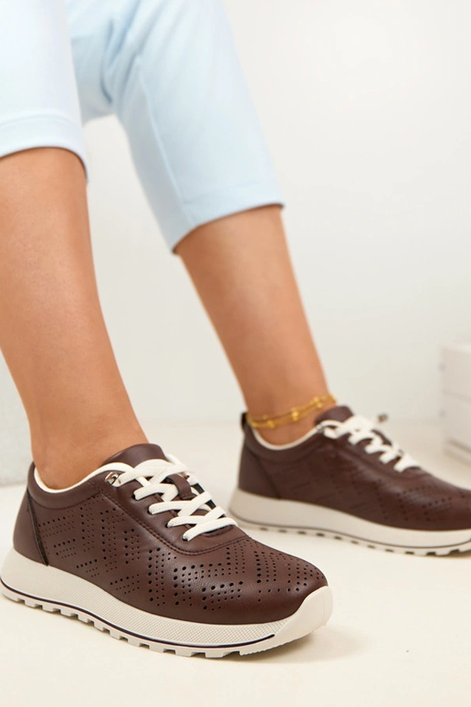 Baskets sportives ajourées à enfiler...