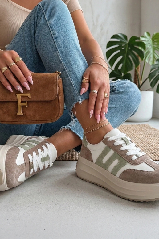 Bottines en cuir sable à plateforme...