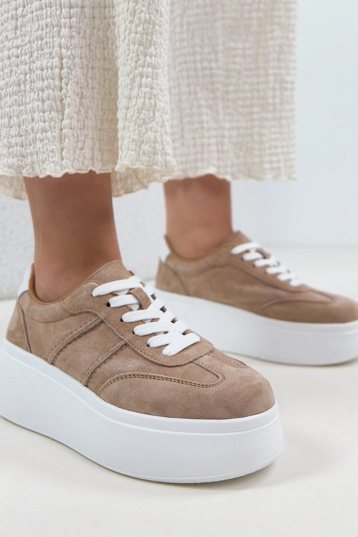 Bottines en cuir sable à plateforme...