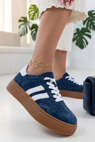 Baskets en cuir bleu marine avec plateforme Cambell