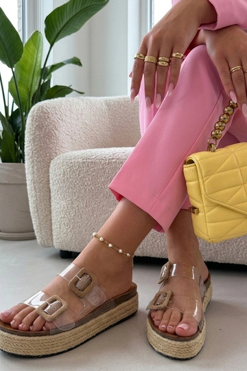 Chaussons marron... 2