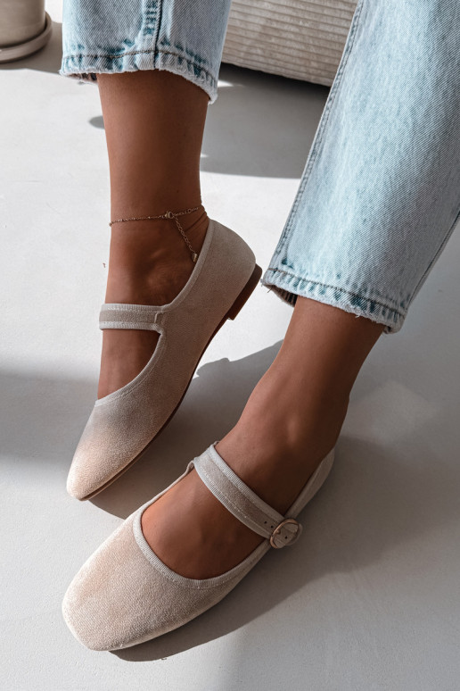 Ballerines avec des sangles I Złotą avec boucles couleur ivoire Kelisa