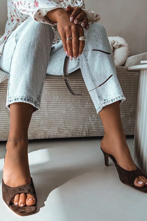 Pantoufles pour femmes Activé Smukłym Obcasie CzekoladoÀe Revina