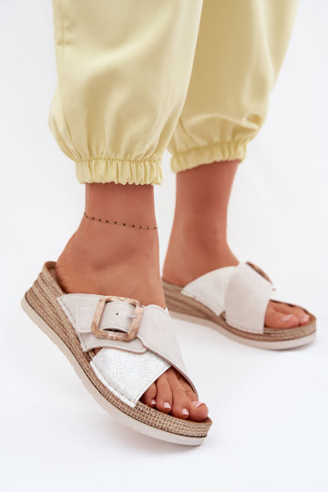 Pantoufles pour femmes avec plateforme et boucles Inblu RV000012 couleur ivoire