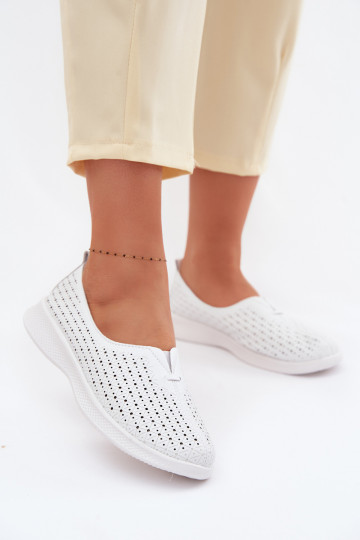 Peau avec des éléments ajourés chaussures Féminin couleur blanche Eliva 2