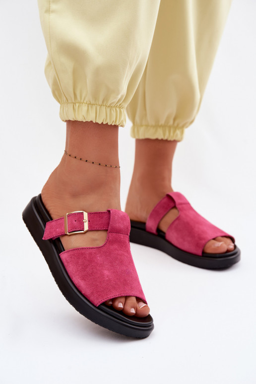 Chaussons femme en daim avec une plateforme avec boucles dorées couleur rose Zemela