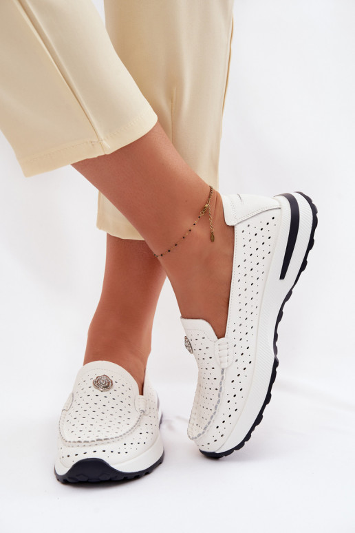 avec des éléments ajourés mocassins pour femmesActivéturalnej Skóry couleur blanche Kemela