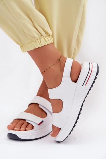 Sandales pour femmes Féminin avec une plateforme avec attaches adhésives couleur blanche Jemela 2