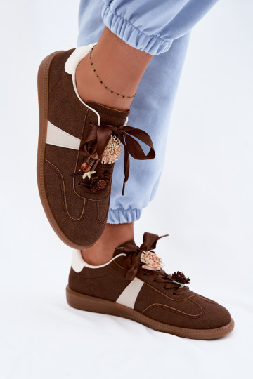 Chaussures de sport couleur chocolat pour femmes avec de beaux détails Lelora