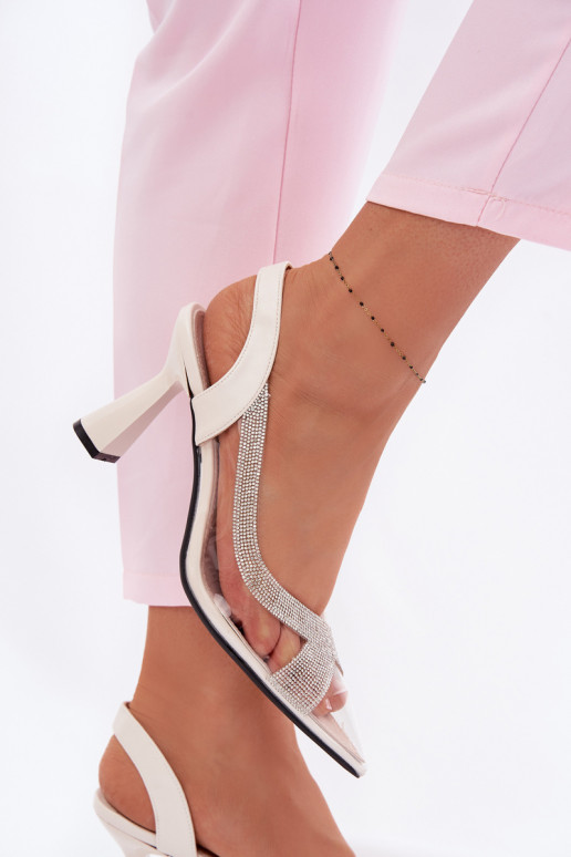 Voir à travers des sandales avec des yeux qui clignotent avec des talons Vinceza 62282 couleur ivoire