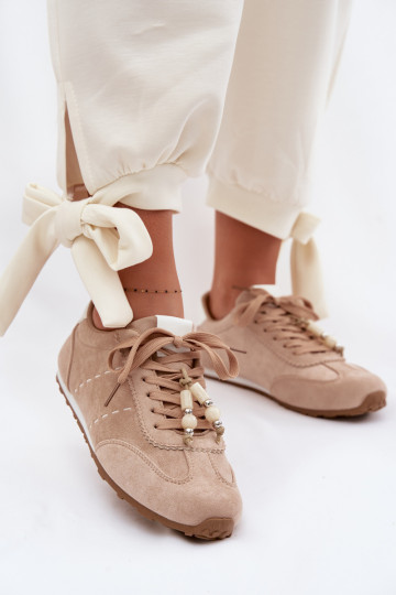Chaussures modèle baskets Le bas des femmes avec des perles beige Galora 2