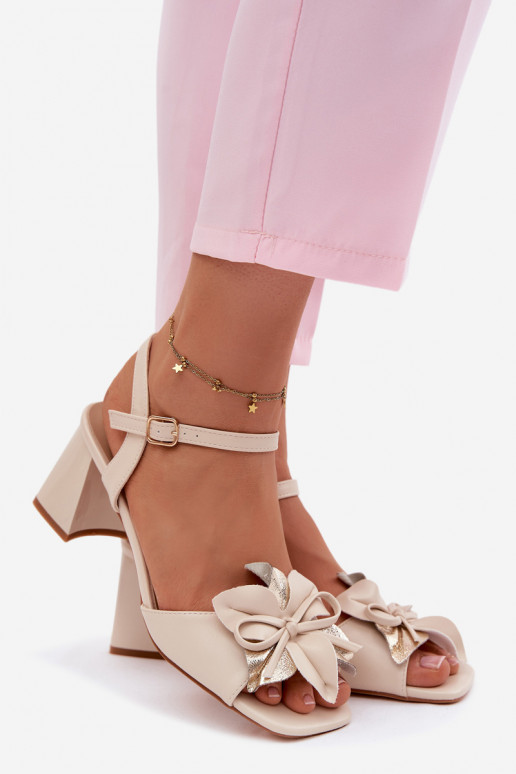 Sandales à talons hauts pour femme Avec des décorations Une fleur Vinceza 20283 beige