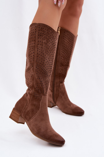 Bottes longues pour femmes avec éléments ajourés à petit talon Vinceza 58637 couleur marron 2