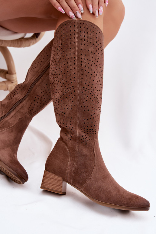 avec des éléments ajourés bottes pour femmes Sur un talon bas Vinceza 58637 marron