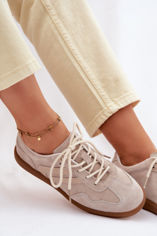 Peau en daim Chaussures modèle baskets Le bas des femmes beige Perinae