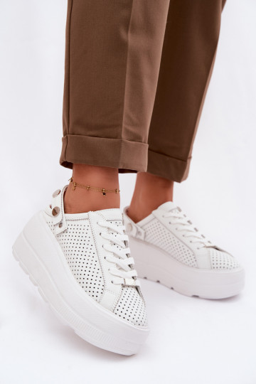 Peau avec des éléments ajourés Chaussures modèle baskets Féminin avec une plateforme avec des sangles Activé Pięcie D&A LR61-708 2