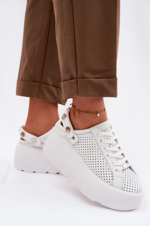 Peau avec des éléments ajourés Chaussures modèle baskets Féminin avec une plateforme avec des sangles Activé Pięcie D&A LR61-708