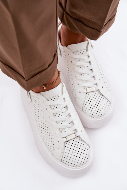 Peau avec des éléments ajourés Chaussures modèle baskets Féminin avec une plateforme avec des sangles Activé Pięcie D&A LR61-708