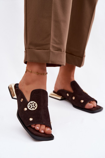 Pantoufles de Suèdes Ze couleur doréemi Ozdobami D&A CR61-3061 CzekoladoÀe 2