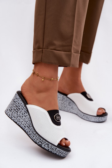 Claquettes en cuir à plateforme avec ornements S.Barski LR61-7011 couleur blanche 2