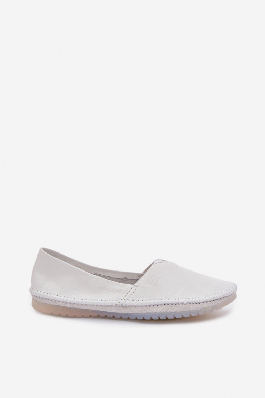 Féminin Ballerines Il fautciejka 01930-11 couleur blanche