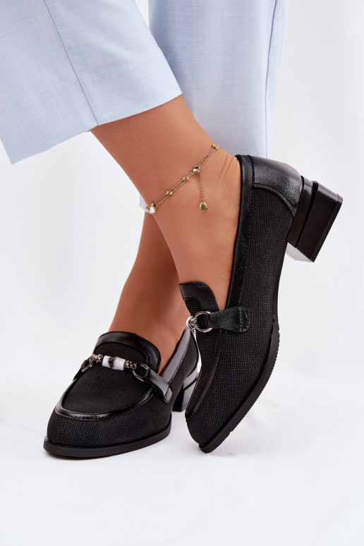 chaussures Féminin avec des talons Avec des décorations Detalem couleur noire Meliva