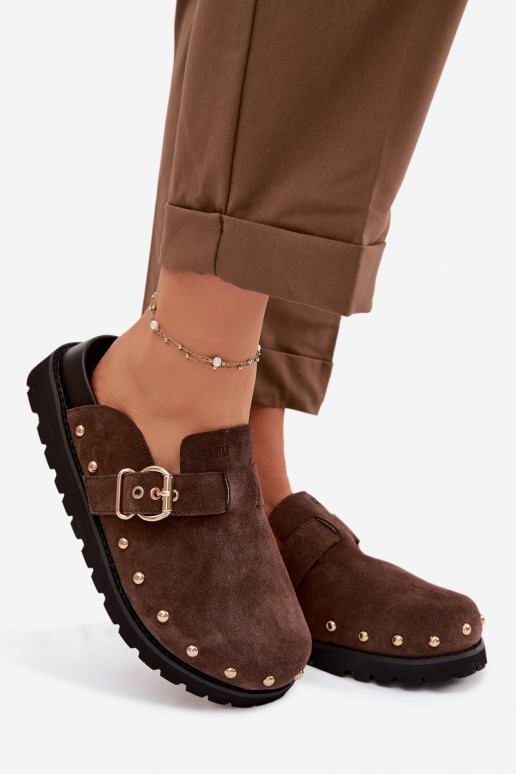 Chaussons Sabots en daim avec une plateforme avec des rivets I avec boucles Big Star TT274952 CzekoladoÀe
